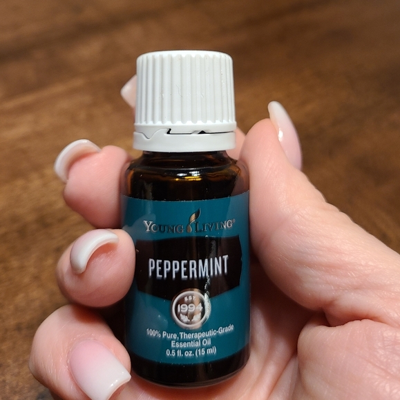Young Living 15ml Peppermint Essential Oil NWT